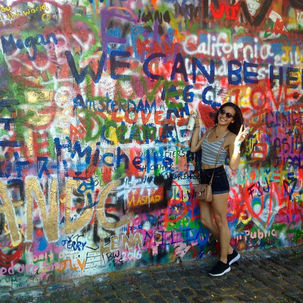 Meet your Posher, Christina